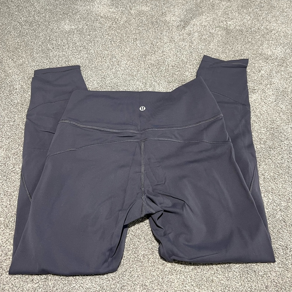 Lululemon leggings size 6